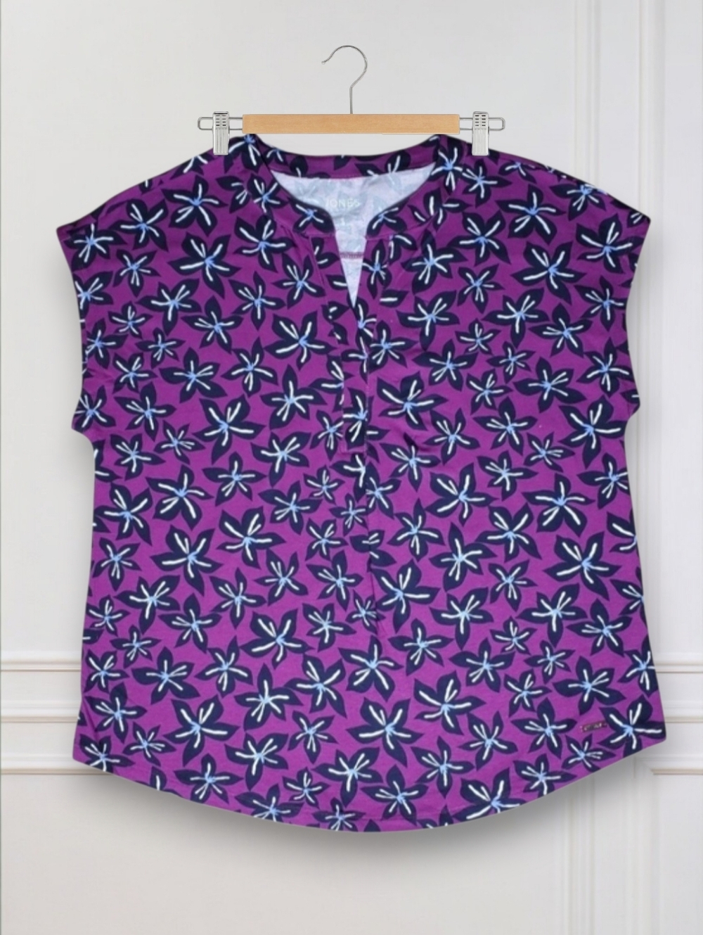 Jones New York Signature Purple Floral Top NWT MED